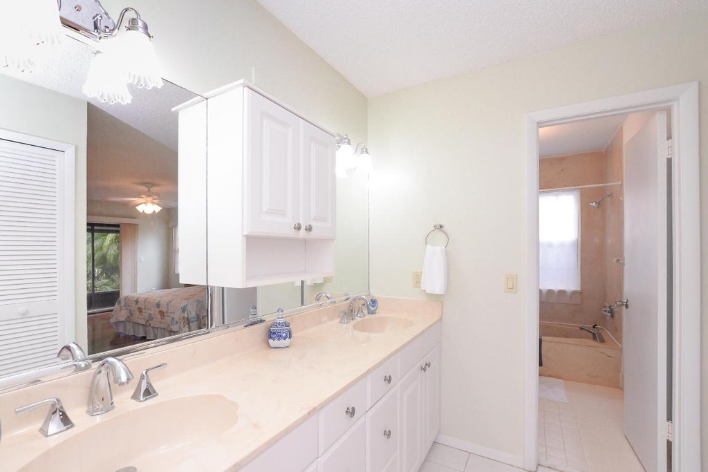 3267 Ne Catamaran Terrace - Photo 22