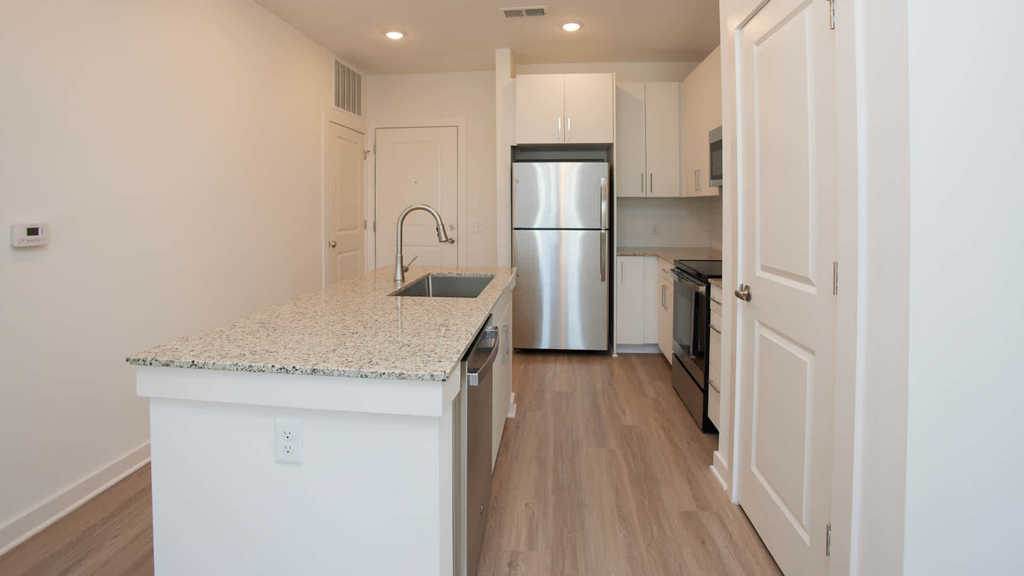 680 Hamilton Ave Se - Photo 3
