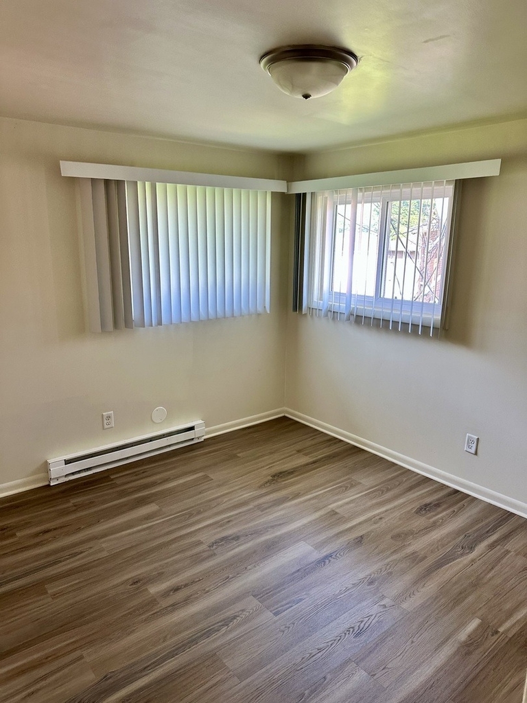 1735 E Duane Boulevard - Photo 4