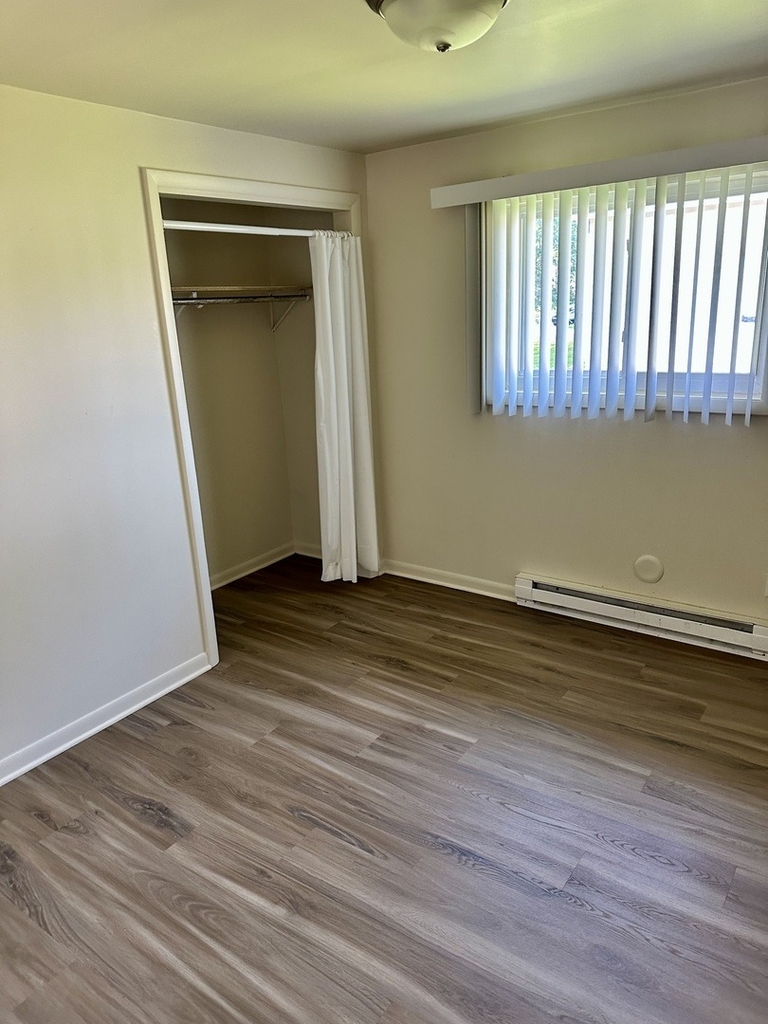 1735 E Duane Boulevard - Photo 5