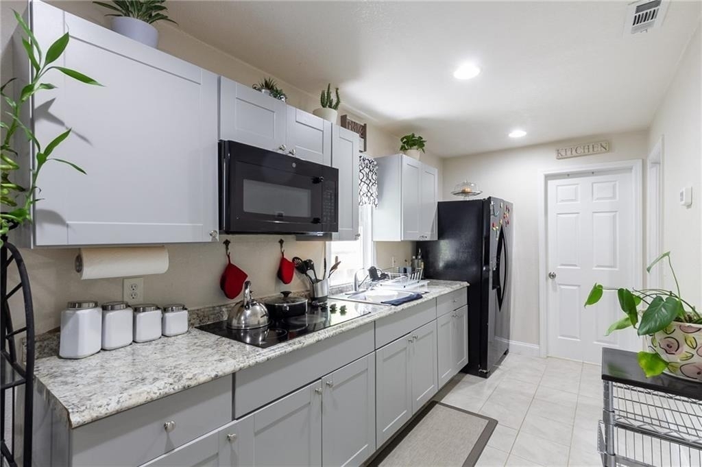 728 Saybrook Circle Nw - Photo 2