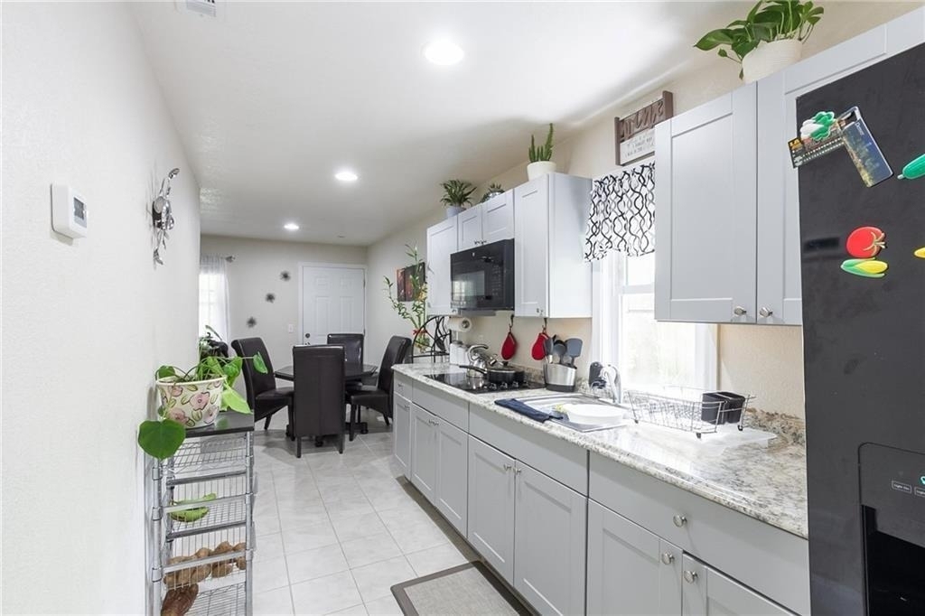 728 Saybrook Circle Nw - Photo 3