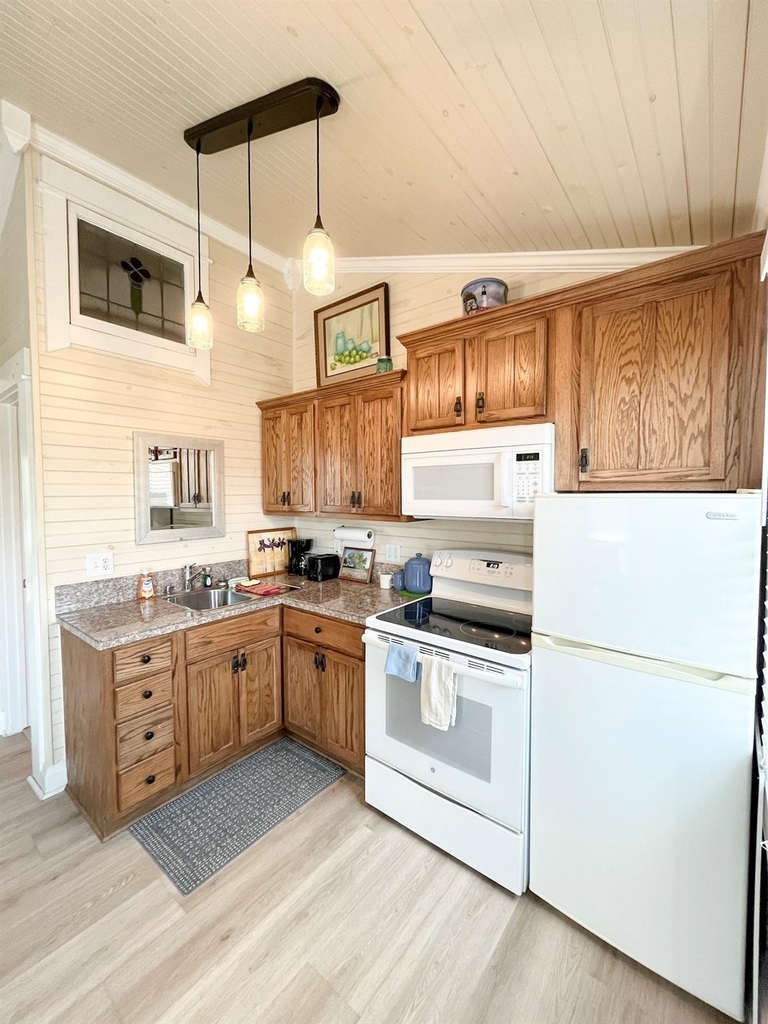 1820 Ave O 1/2 - Photo 4