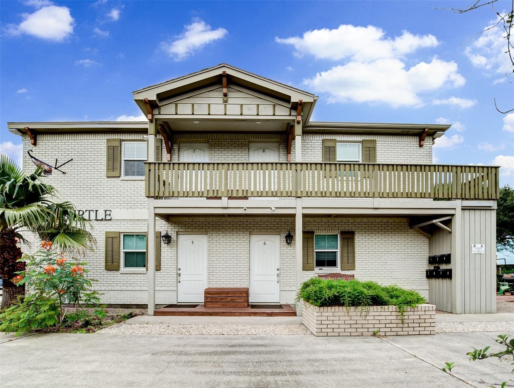1820 Ave O 1/2 - Photo 0