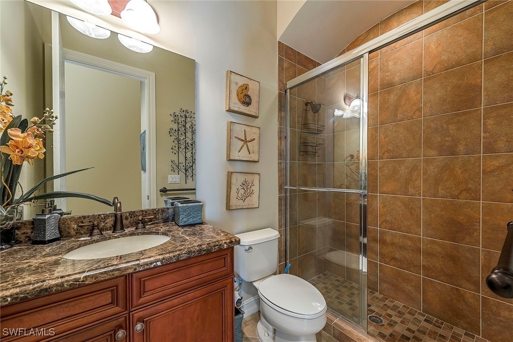7812 Valencia Court - Photo 8