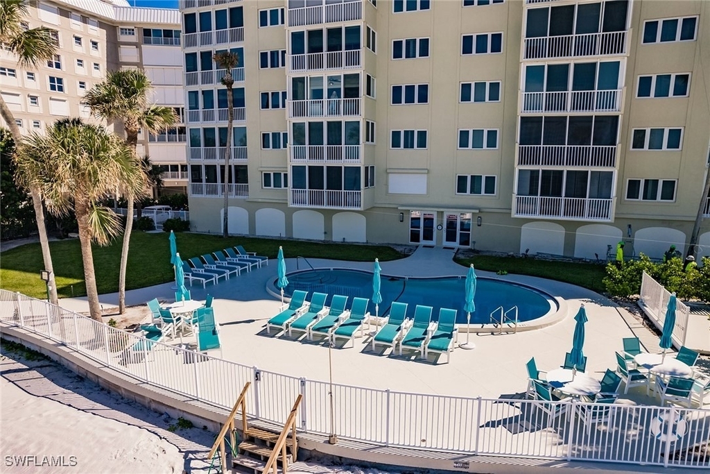 2885 Gulf Shore Boulevard N - Photo 33