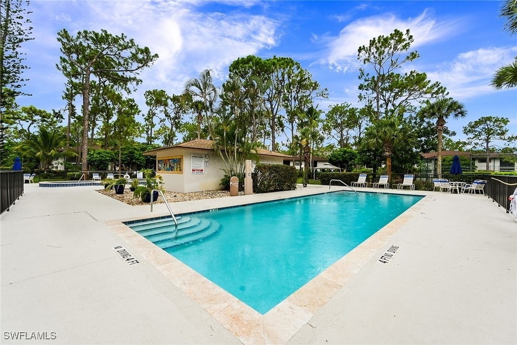 1933 Courtyard Way - Photo 21