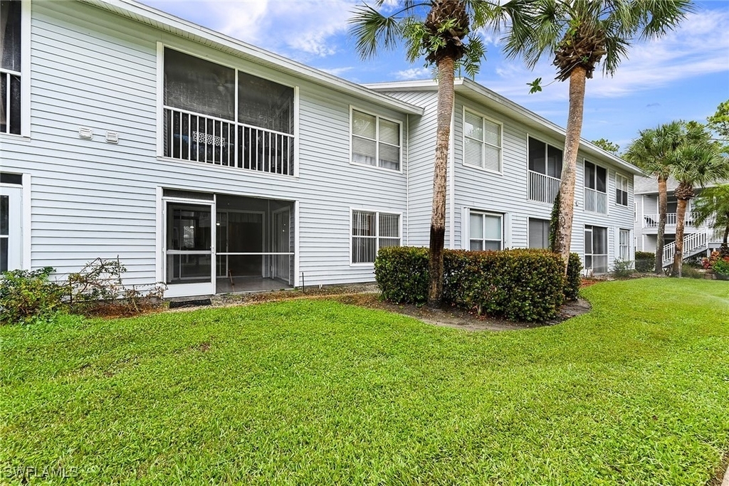 1933 Courtyard Way - Photo 19