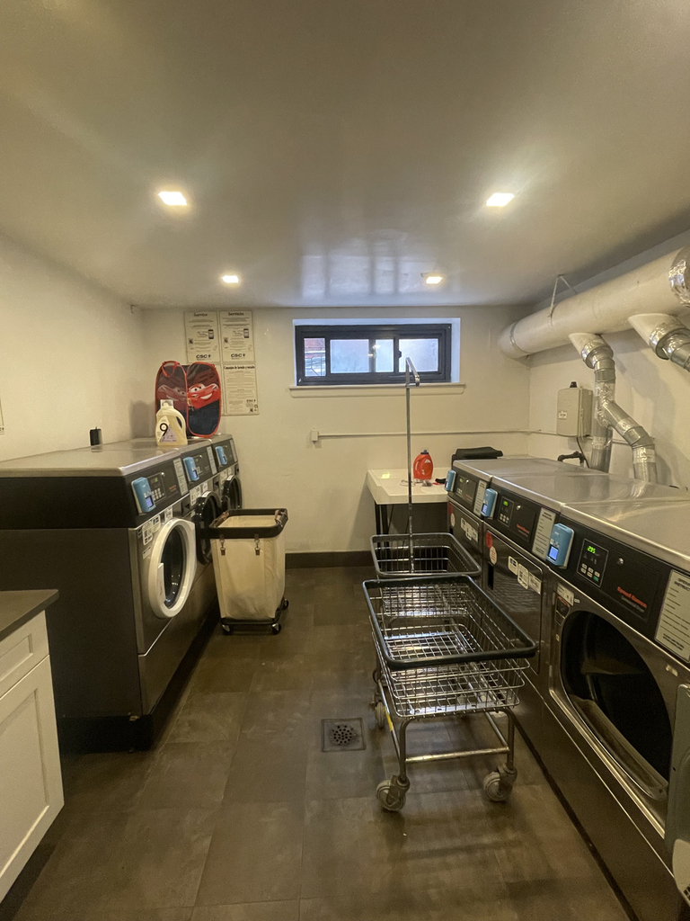 425 East 80th Street - Photo 4