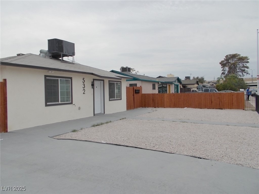 532 N 9th Street - Photo 1
