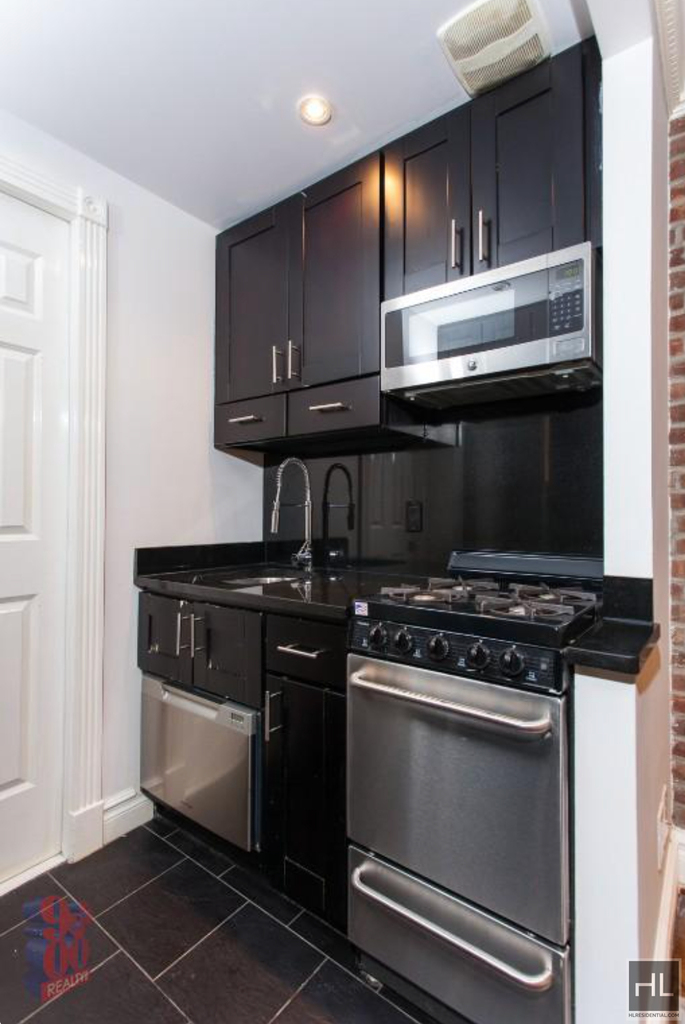 West 53rd Street - Photo 3
