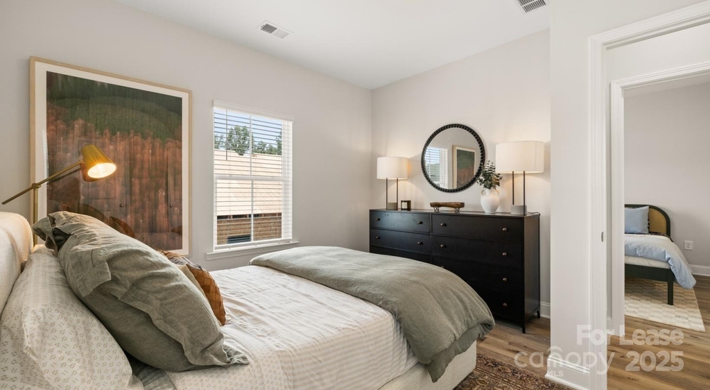 1748 Marglyn Drive - Photo 4