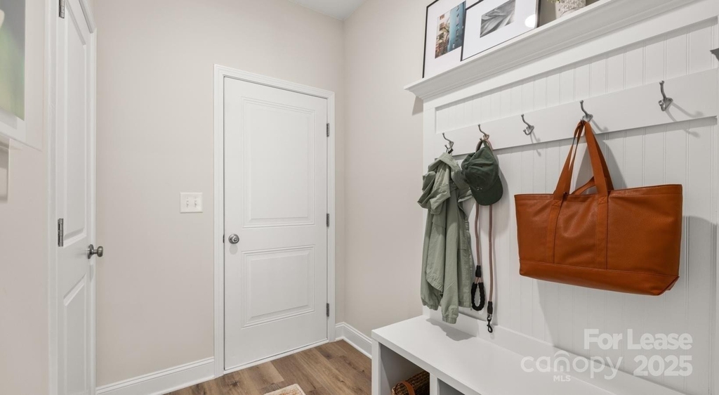 1748 Marglyn Drive - Photo 7