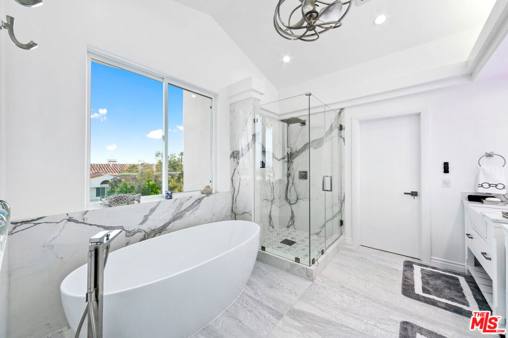 6463 Zuma View Place - Photo 26