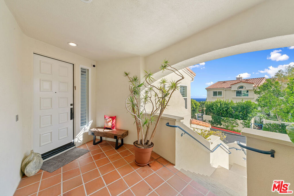 6463 Zuma View Place - Photo 5