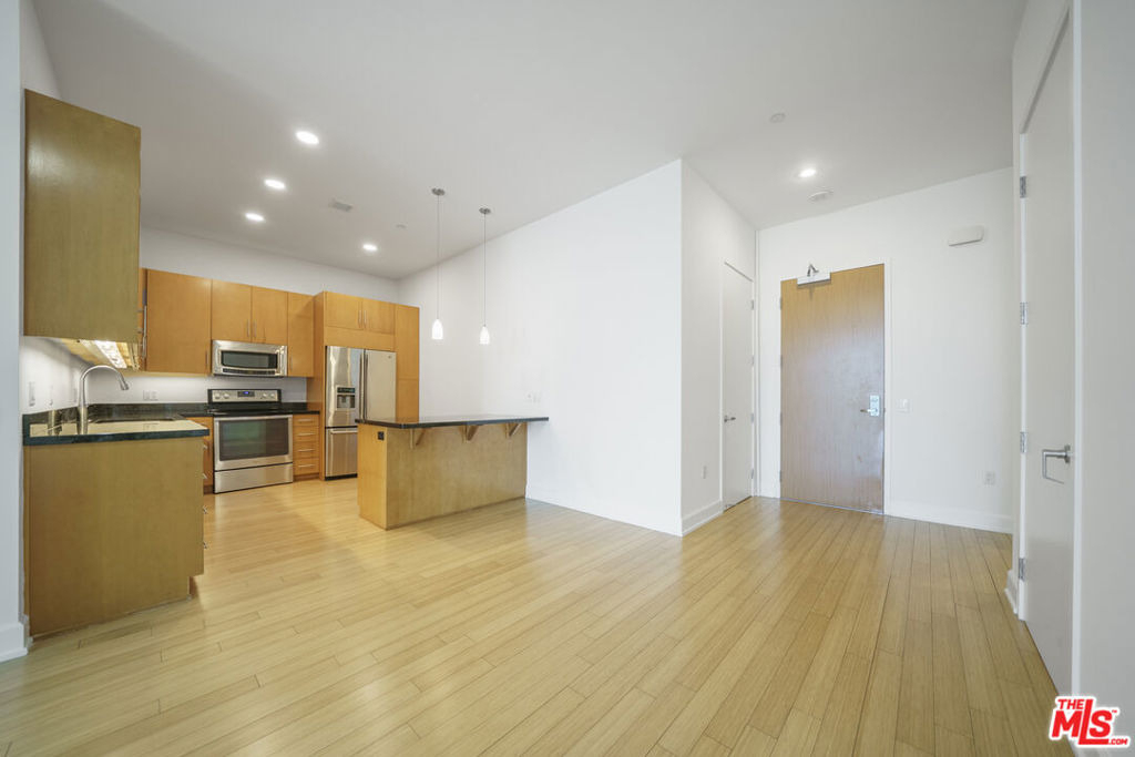 3223 W 6th Street - Photo 2