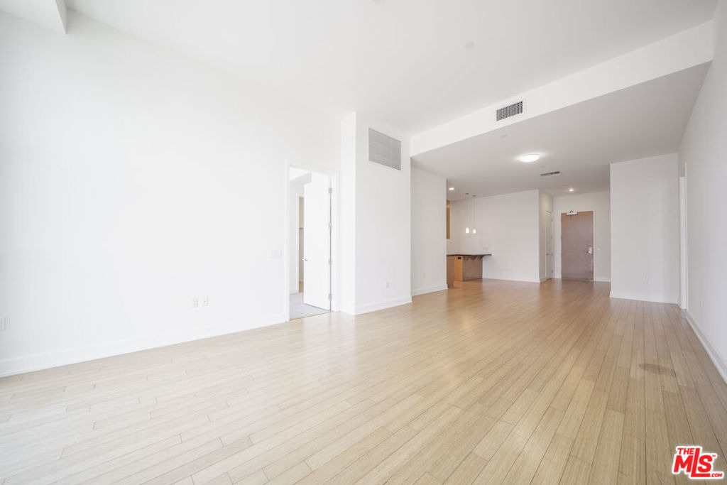 3223 W 6th Street - Photo 4