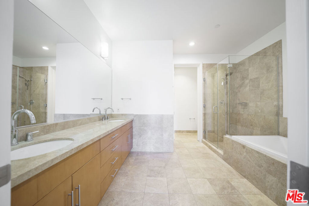 3223 W 6th Street - Photo 12