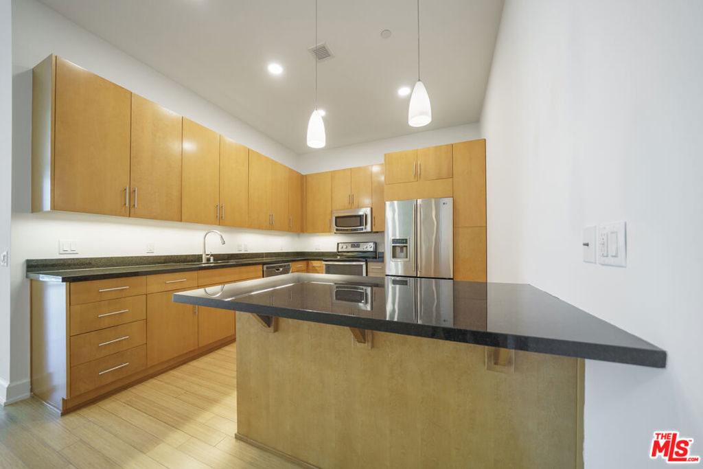 3223 W 6th Street - Photo 3