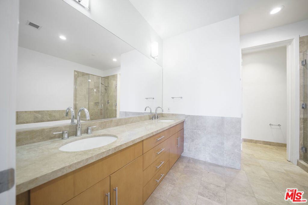 3223 W 6th Street - Photo 11