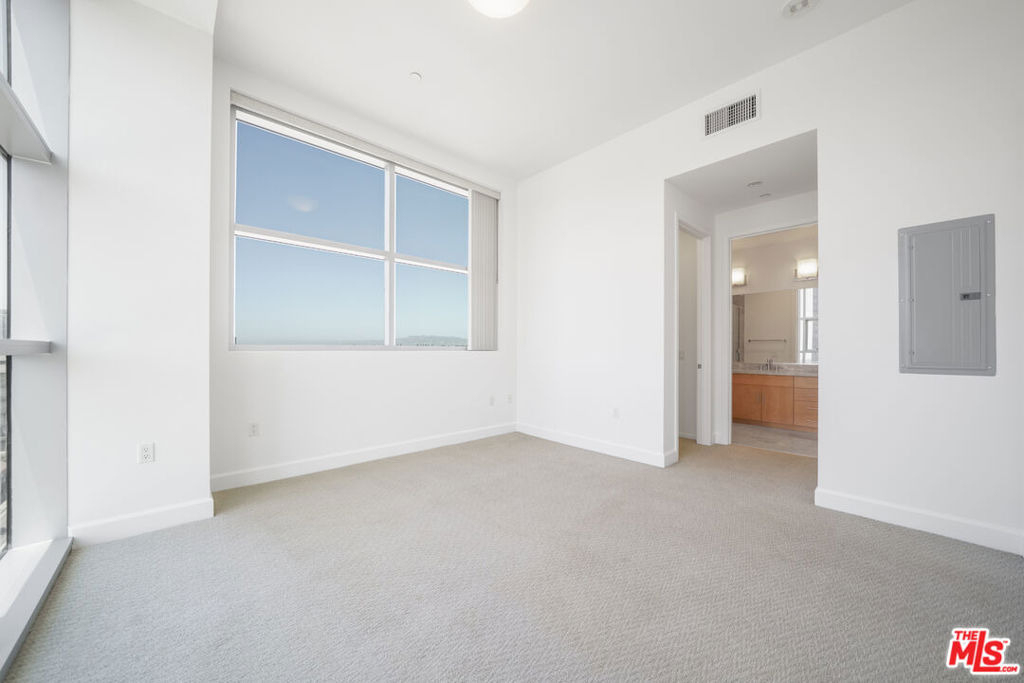 3223 W 6th Street - Photo 7