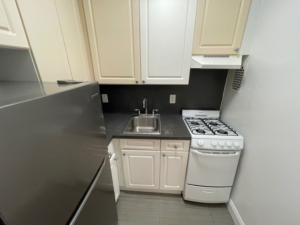 87-15 37th Avenue - Photo 0