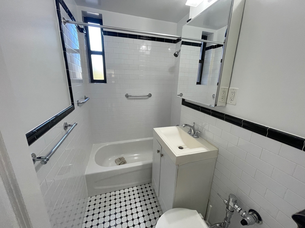 87-15 37th Avenue - Photo 17
