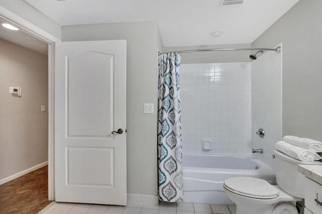 300 Uno Lago Drive - Photo 34