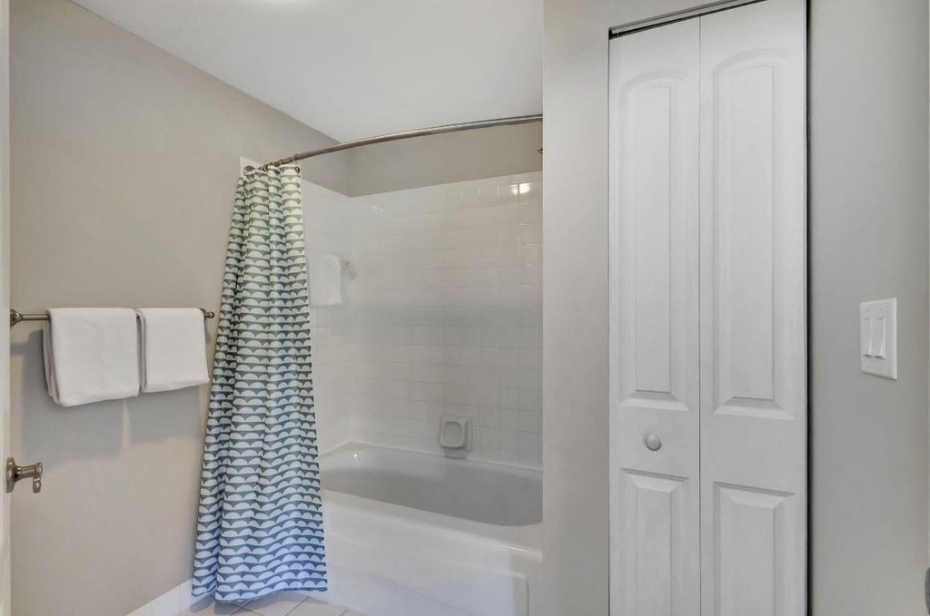 300 Uno Lago Drive - Photo 28