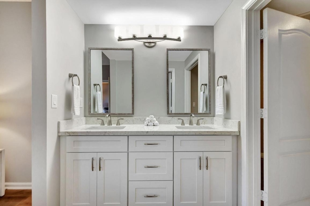 300 Uno Lago Drive - Photo 27