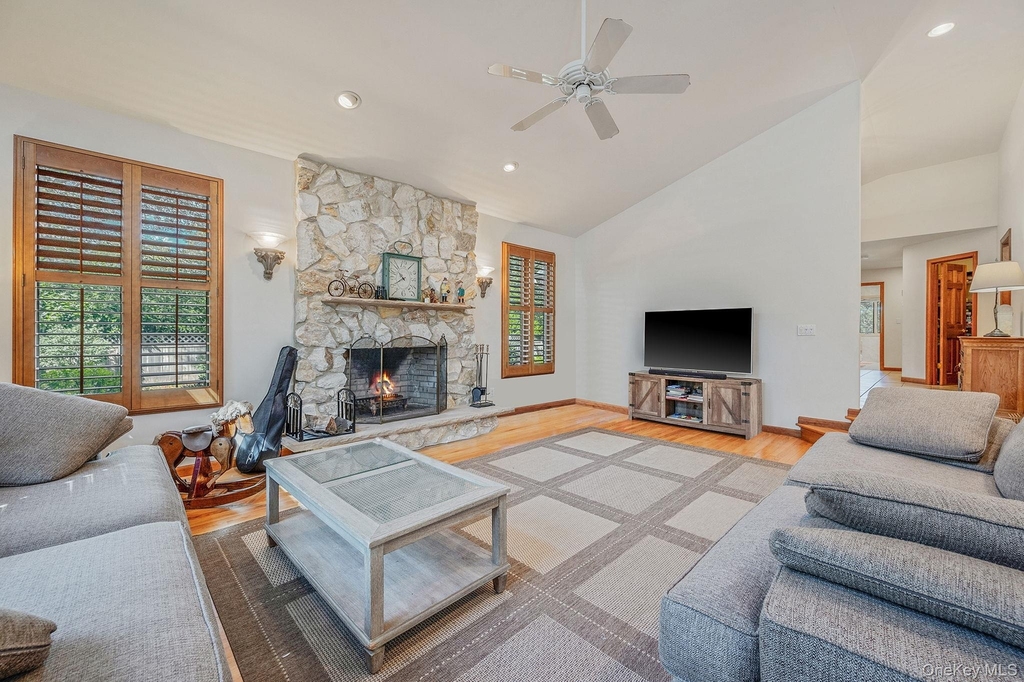 6 Bay Drive - Photo 4
