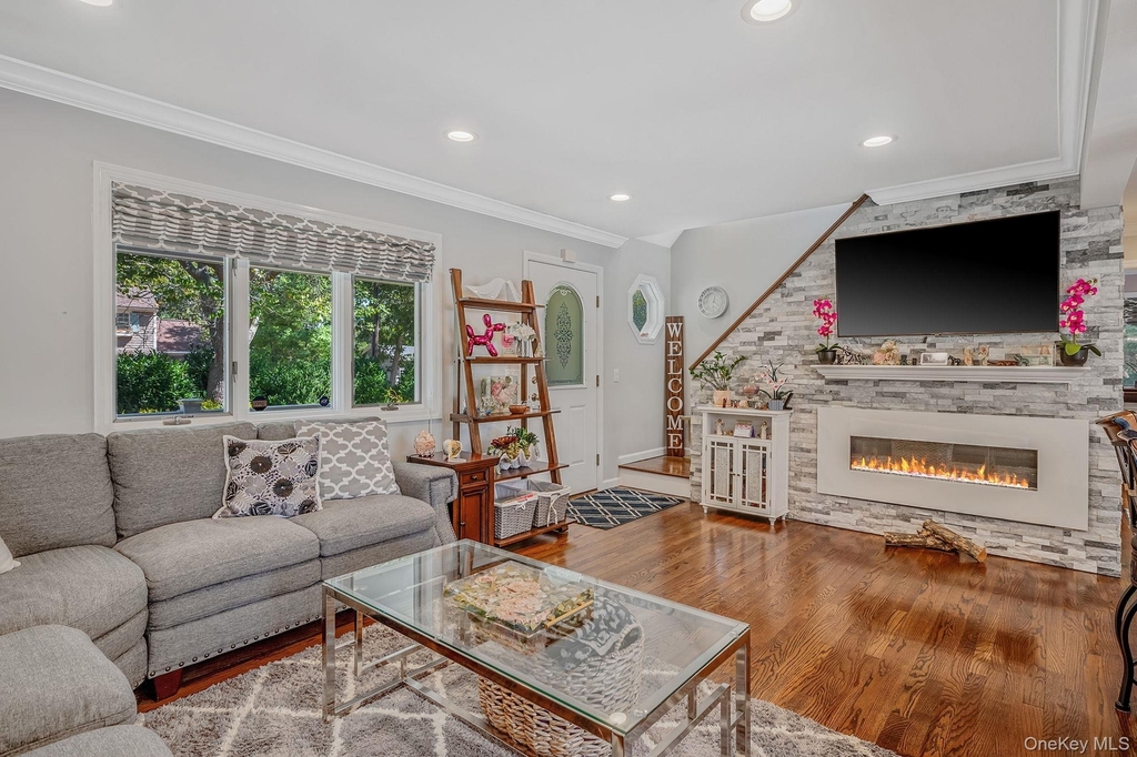 8 Paynes Lane - Photo 3