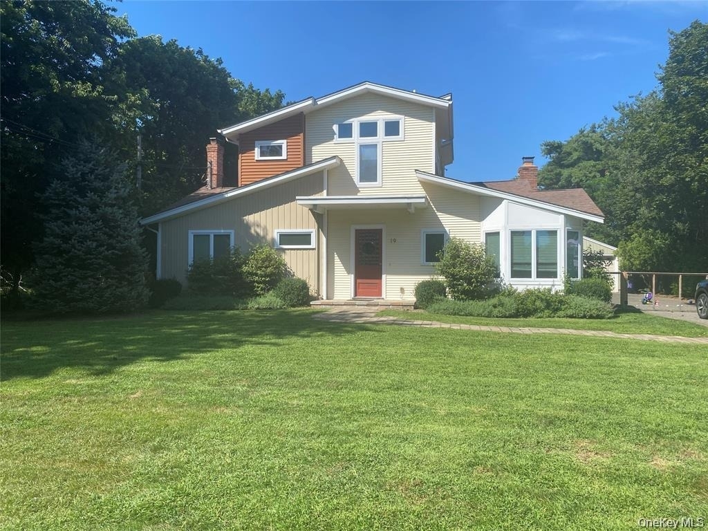 19 W End Avenue - Photo 0