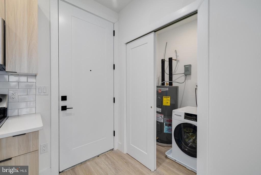 2400 E Huntingdon Street - Photo 5