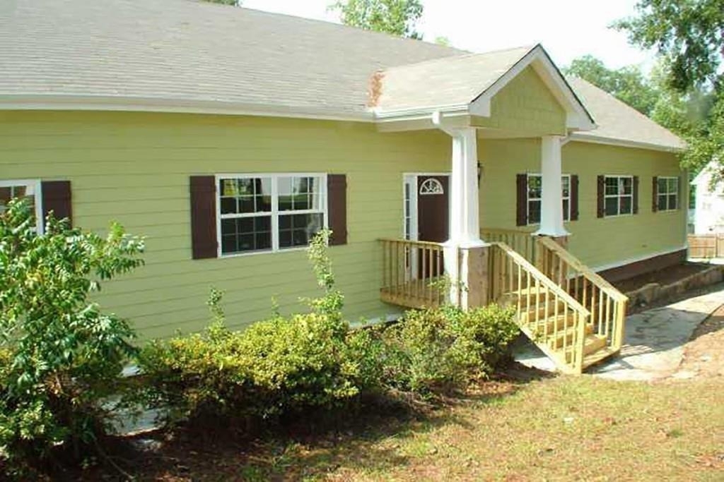 1510 Roberts Drive Se - Photo 0