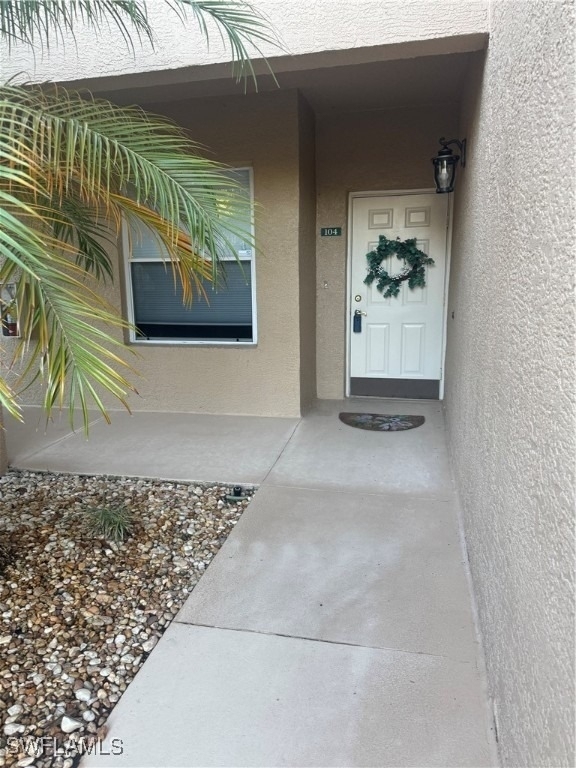 6670 Huntington Lakes Circle - Photo 0