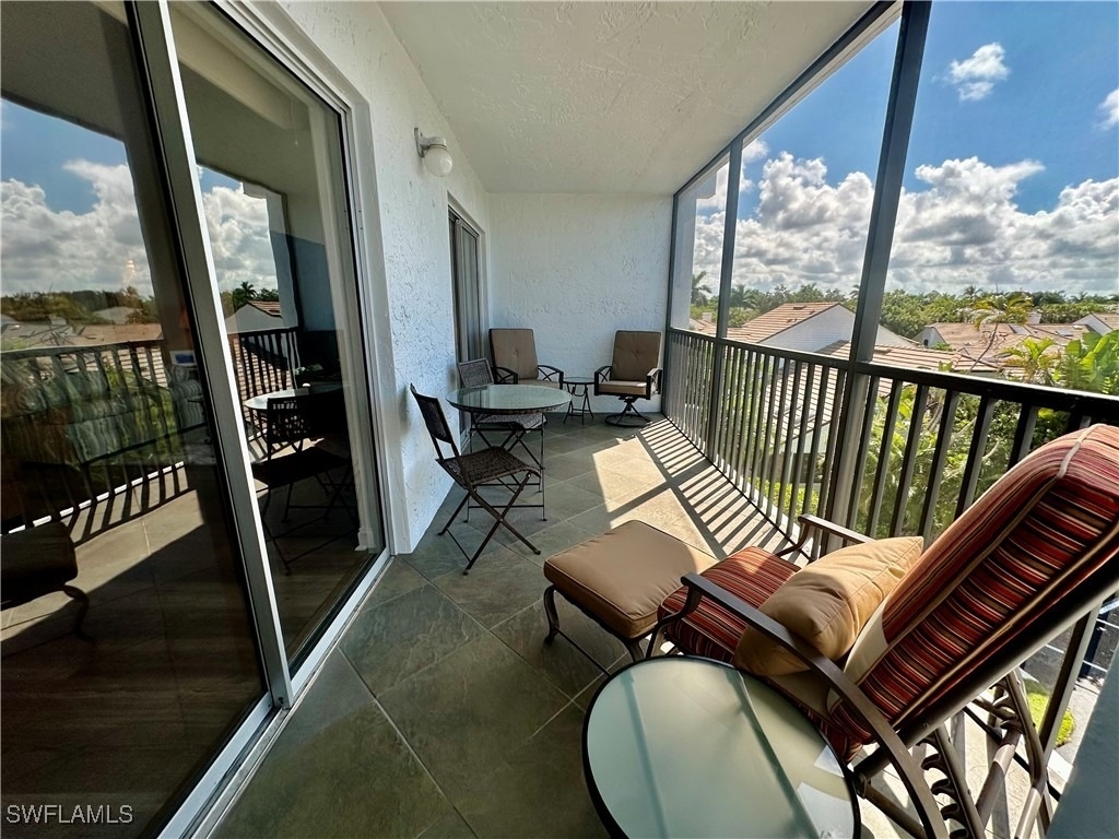 555 Park Shore Drive - Photo 31