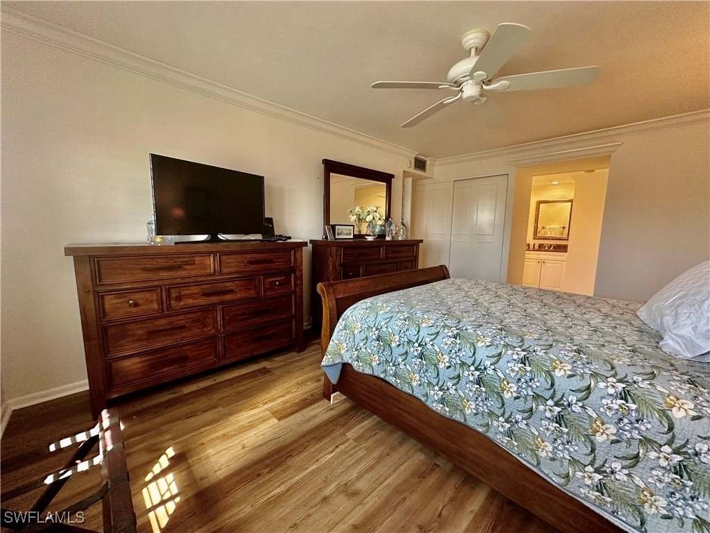 555 Park Shore Drive - Photo 22