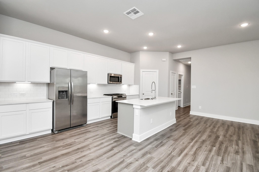 21030 Shore Oak Drive - Photo 3