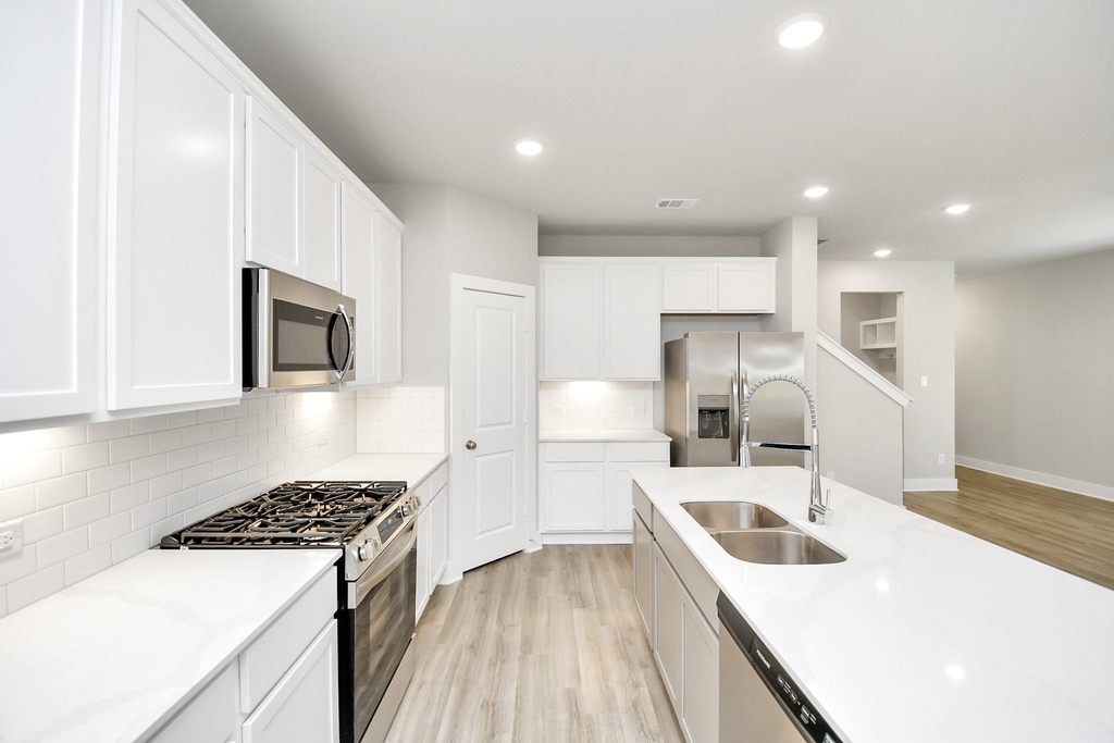 21034 Shore Oak Drive - Photo 3