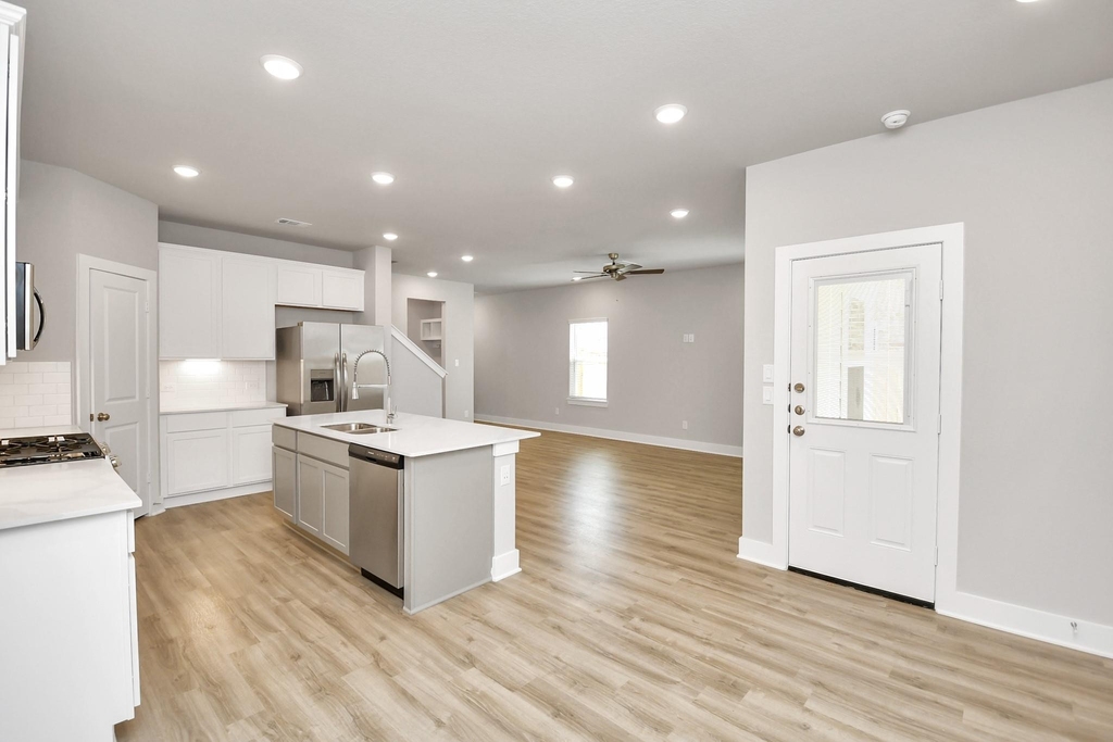 21034 Shore Oak Drive - Photo 4