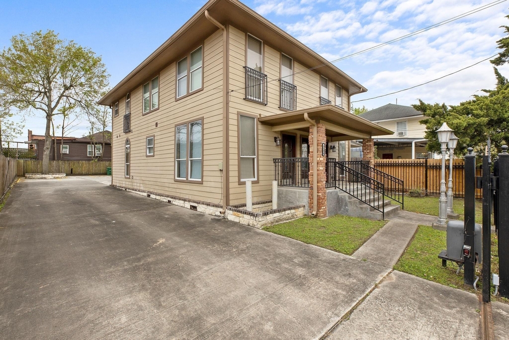 4306 Wilmer Street - Photo 2