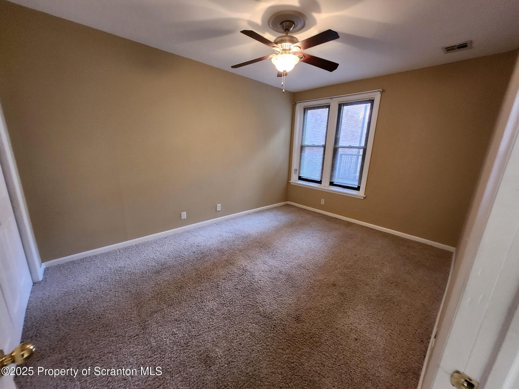98 N Franklin Street - Photo 12