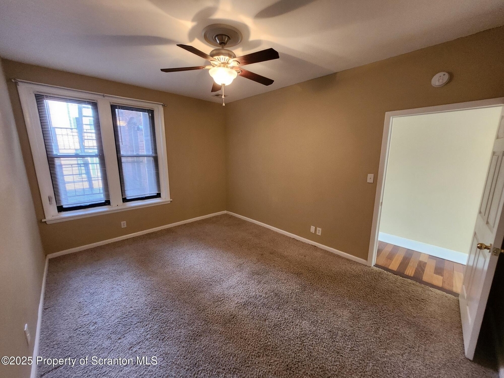 98 N Franklin Street - Photo 14