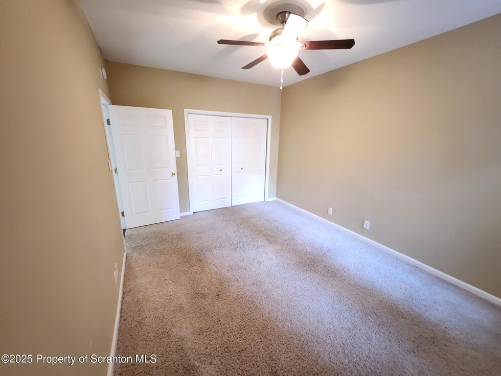 98 N Franklin Street - Photo 15