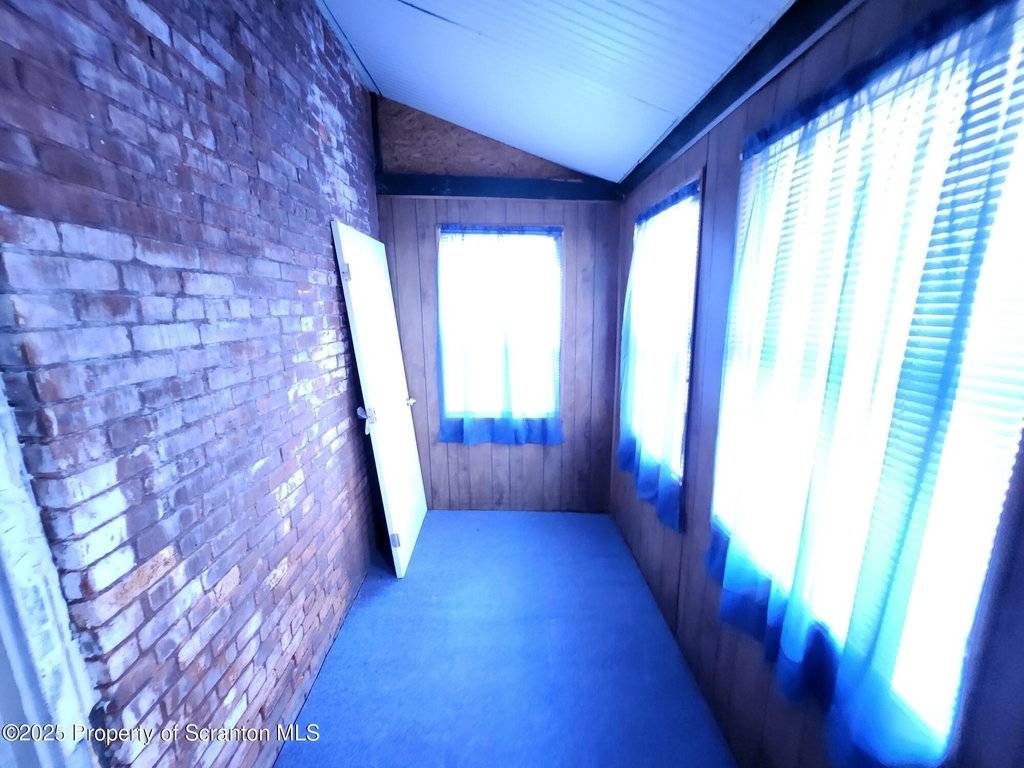 98 N Franklin Street - Photo 21