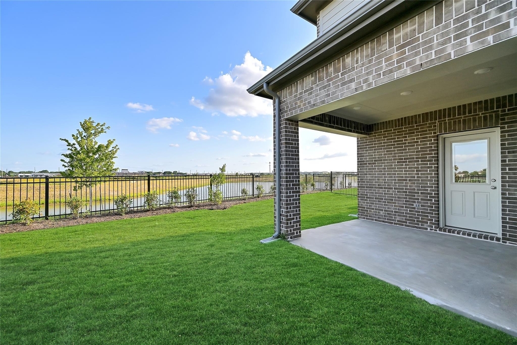21047 Bay Village Drive - Photo 6