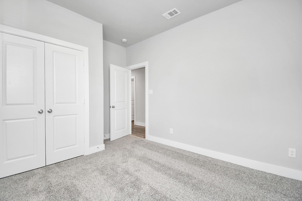 21047 Bay Village Drive - Photo 14