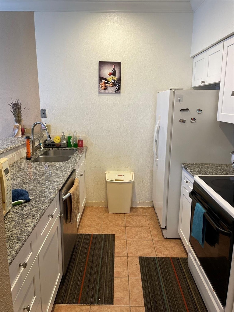 8055 Cambridge Street - Photo 6