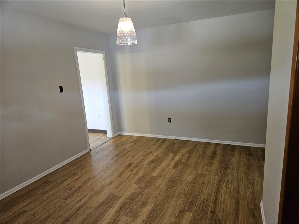 537 6th St - Photo 9